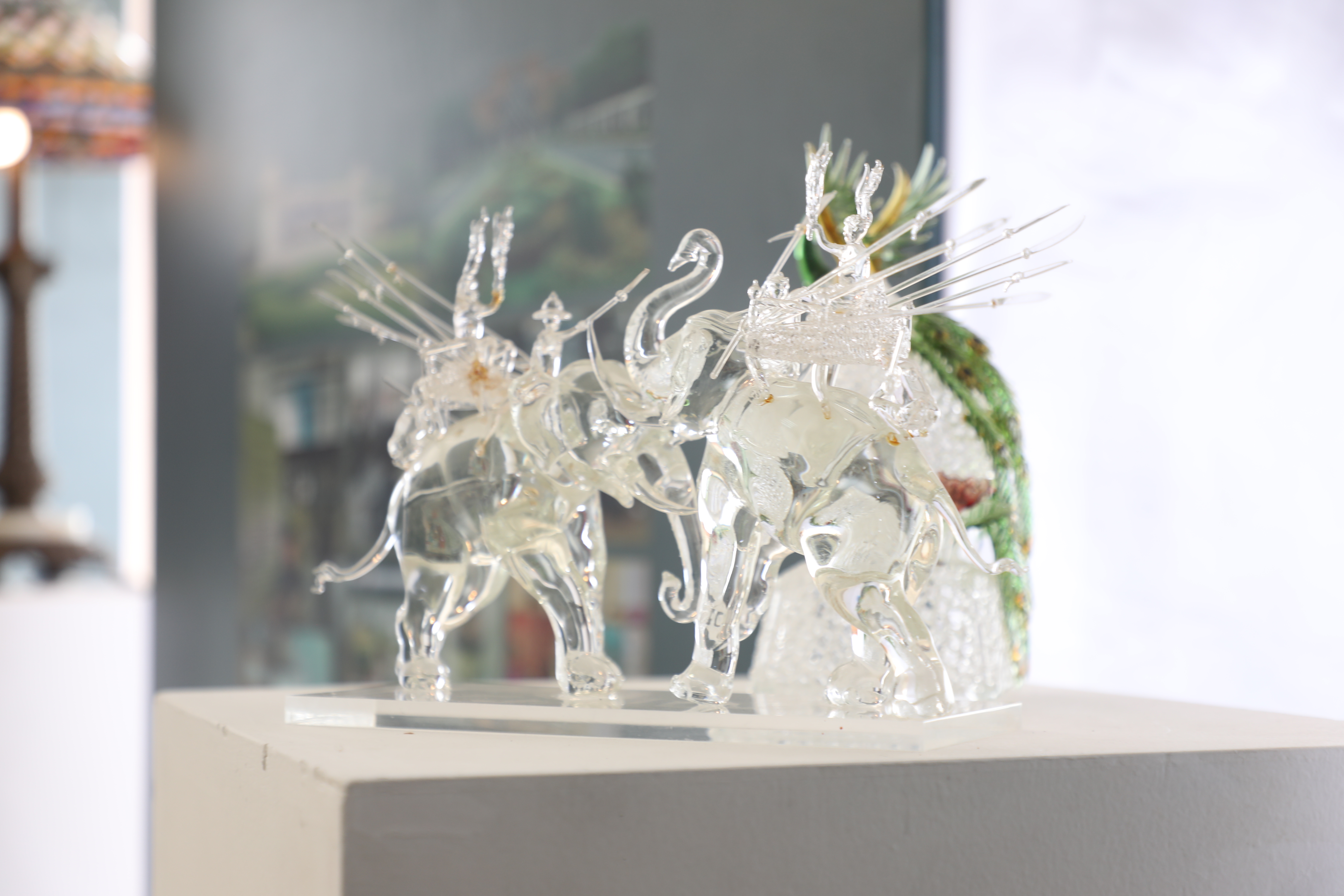 title - มากกว่าความรักระหว่างคู่ครอง คือความรักต่อปวงชน ส.ป.ก. จัดงาน “รักแห่งศิลป์ รักแห่งแผ่นดิน” พลังแห่งศิลปะที่เชื่อมโยงสถาบันและประชาชน